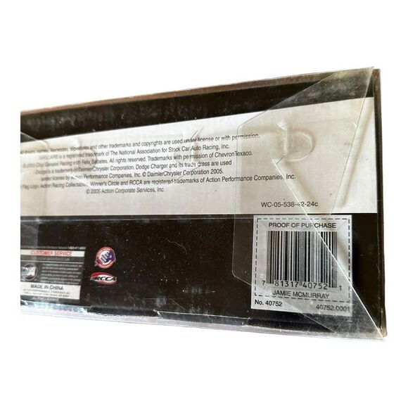 Action Racing Collectibles NASCAR Jamie McMurray 2005 Car NIB - Picture 6 of 6